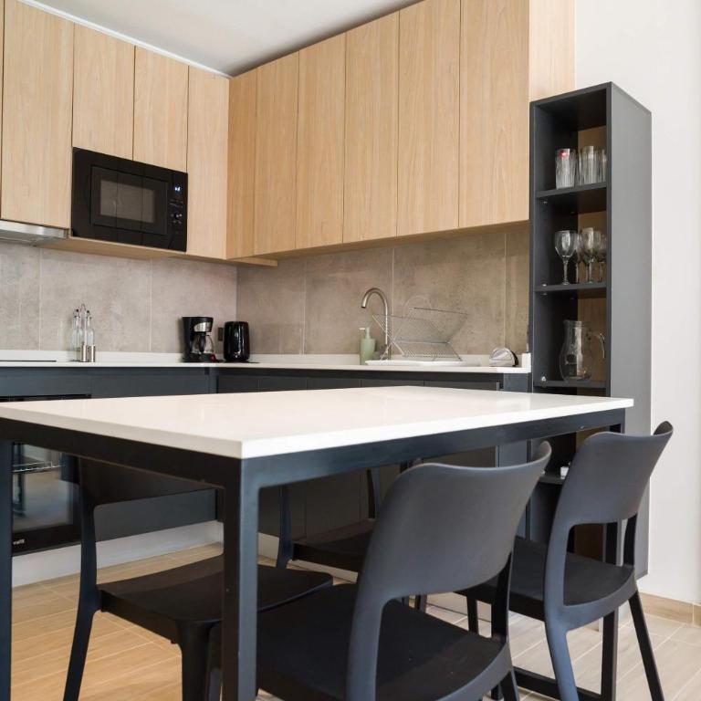Urban Retreat Quiet & Modern 2BR in Providencia - Apartment - 17