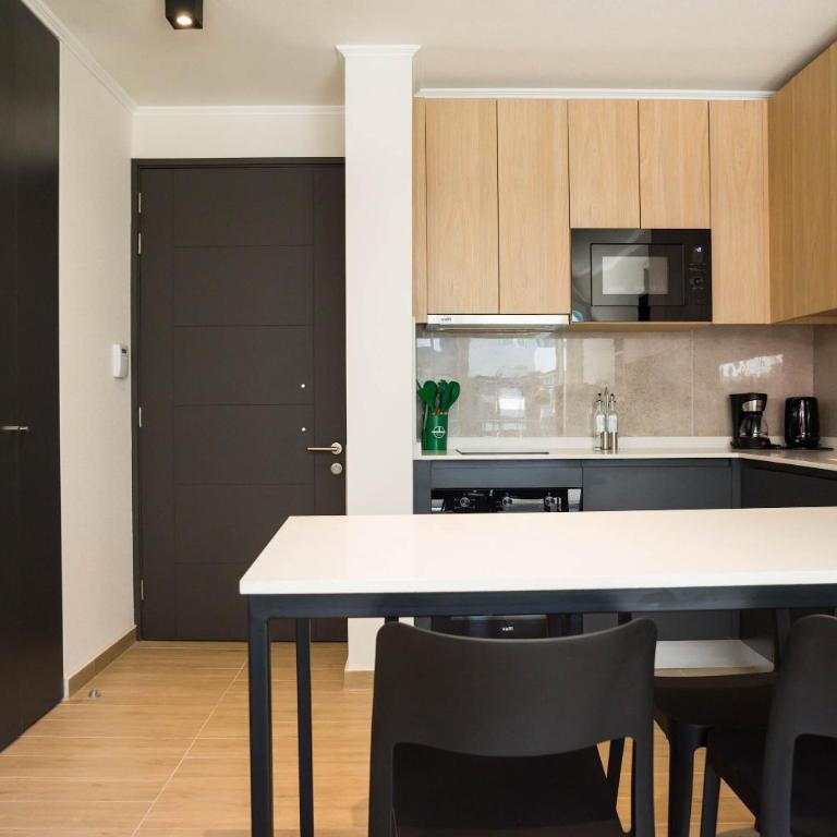 Urban Retreat Quiet & Modern 2BR in Providencia - Apartment - 19