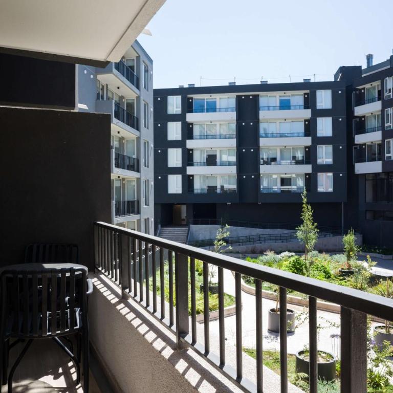 Urban Retreat Quiet & Modern 2BR in Providencia - Apartment - 51