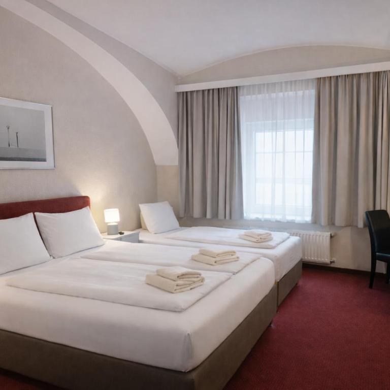 Stadthotel Kramer - Classic Dreibettzimmer - 6