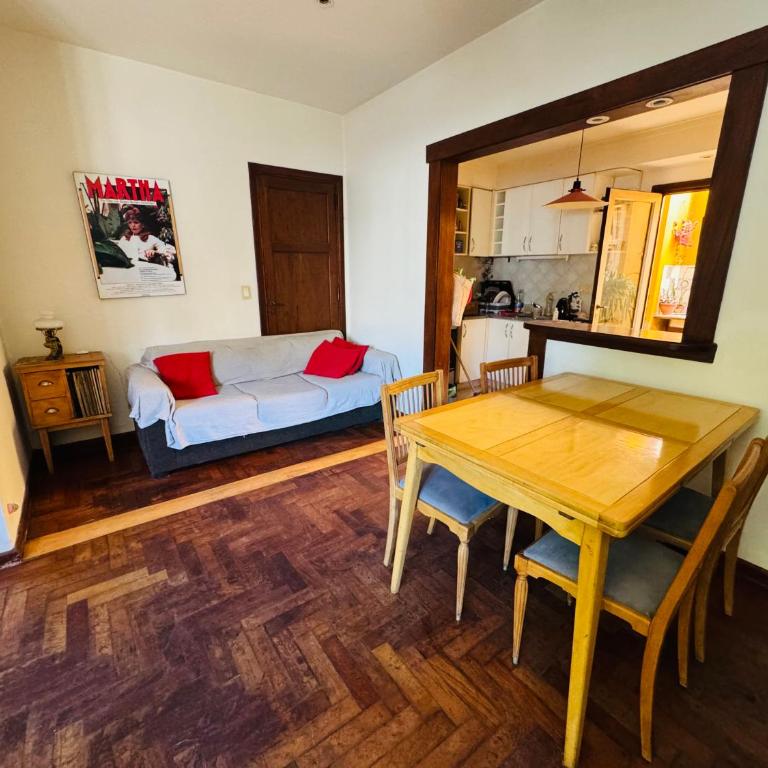 Hermosa casa a tres cuadras del mar - Apartamento de 2 dormitorios - 1