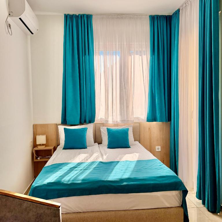 Apartments Sunrise - Studio with Terrace - 9