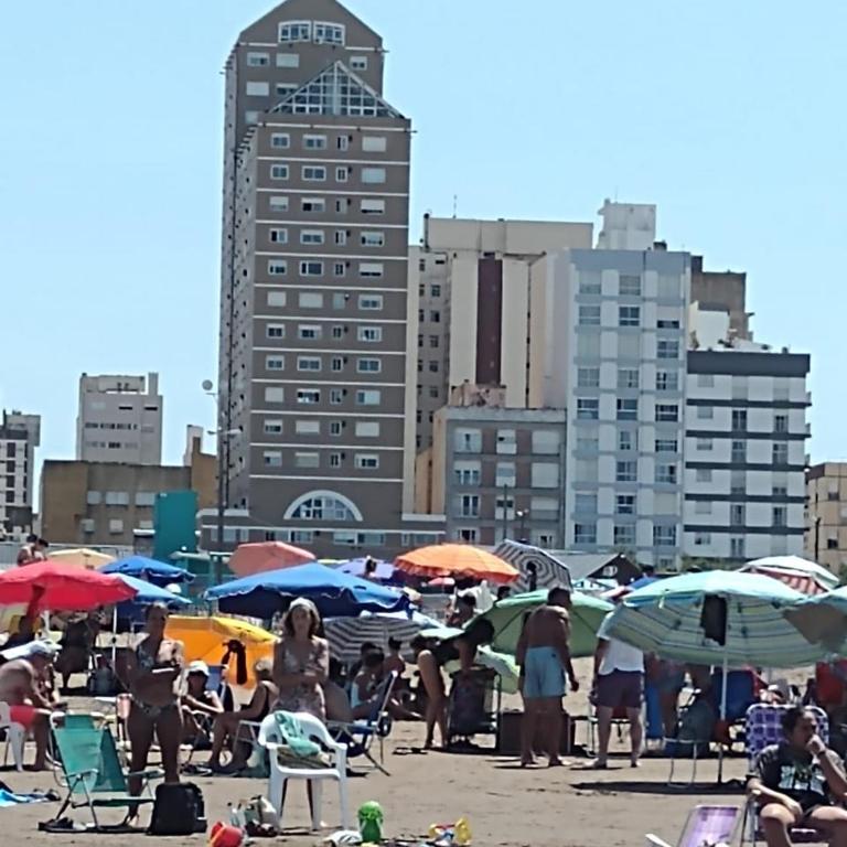 Necochea Frente al Mar , Seguridad 24Hs Piso 8 A - One-Bedroom Apartment - 3