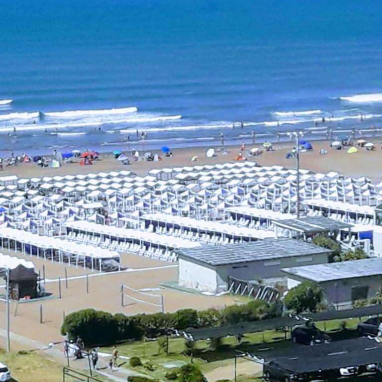 Necochea Frente al Mar , Seguridad 24Hs Piso 8 A - One-Bedroom Apartment - 8
