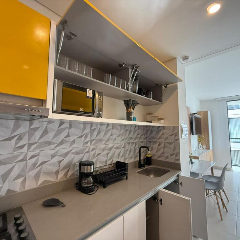 Elegancia y Confort en Santa Marta ApartaSuite en Pozos Colorados - One-Bedroom Loft Apartment with Balcony - 9