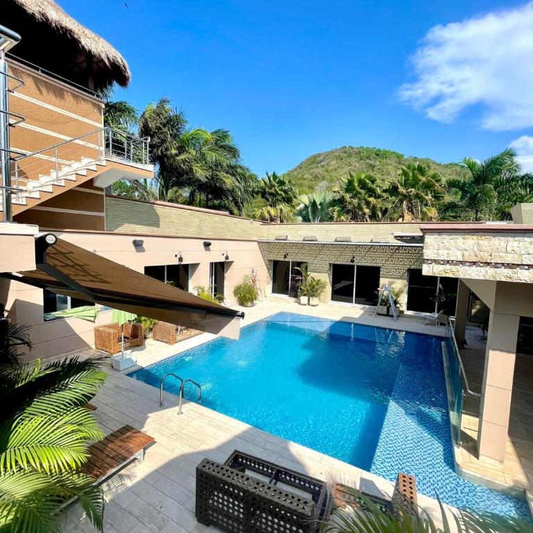 Hermosa Villa de Lujo, De Kabaña - Casa de 5 dormitorios - 12