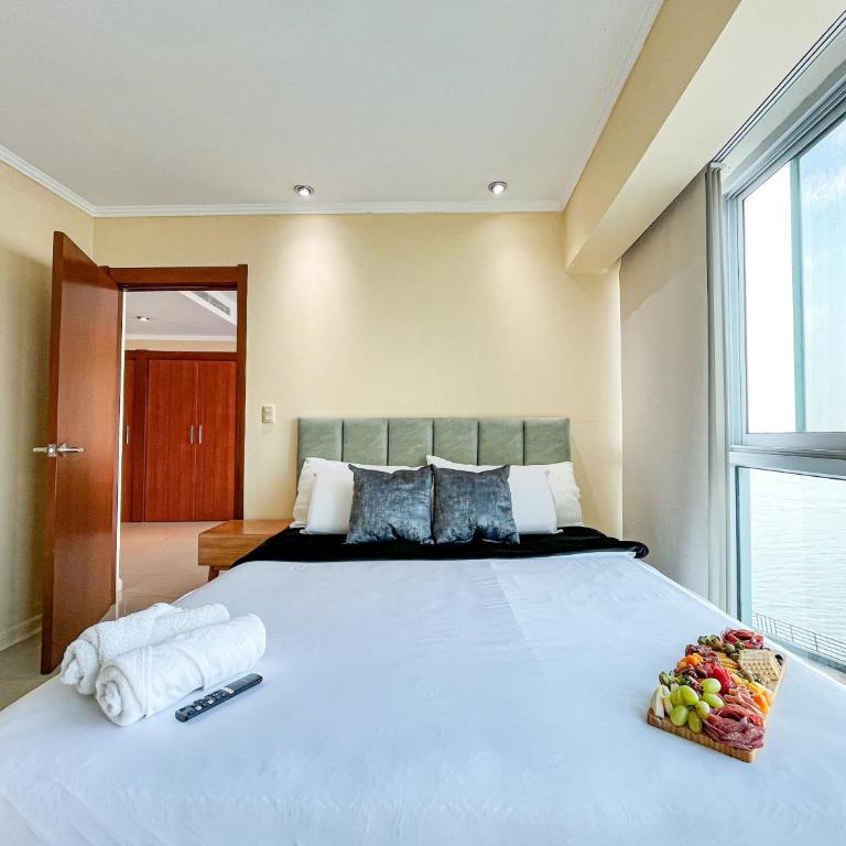River View Suite Pool, Gym, Jacuzzi, AC & Hot Water - One-Bedroom Apartment with River View - 1