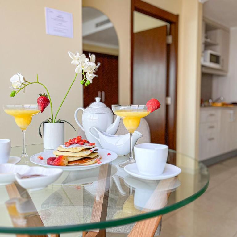 River View Suite Pool, Gym, Jacuzzi, AC & Hot Water - One-Bedroom Apartment with River View - 6