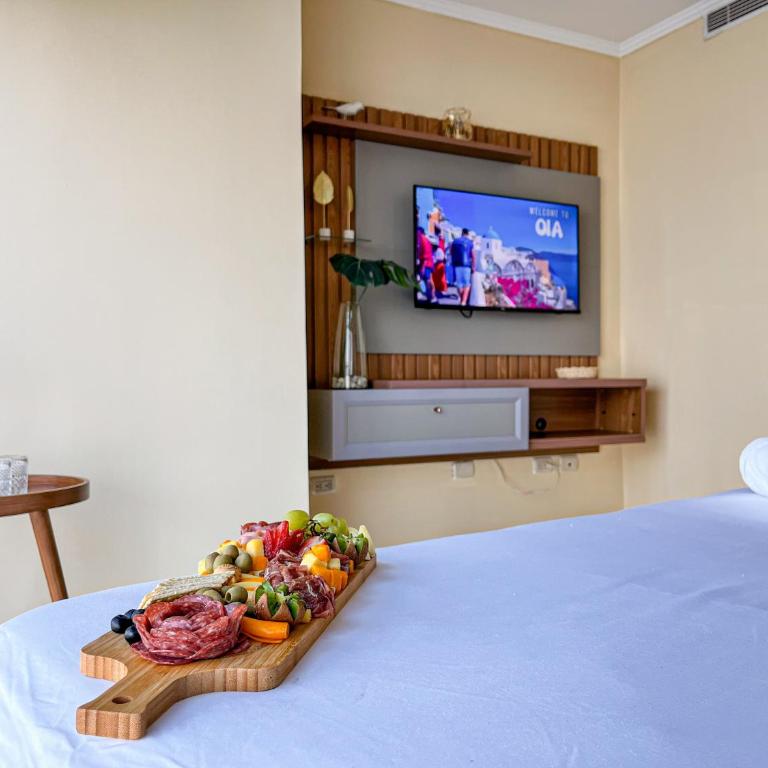River View Suite Pool, Gym, Jacuzzi, AC & Hot Water - One-Bedroom Apartment with River View - 15