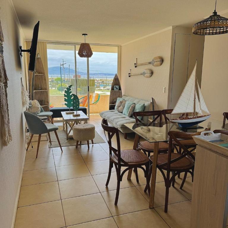 Departamento para 6 personas Playa Los Molles - Three-Bedroom Apartment - 2