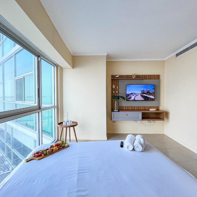 River View Suite Pool, Gym, Jacuzzi, AC & Hot Water - One-Bedroom Apartment with River View - 32