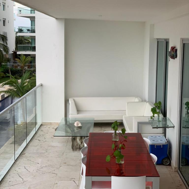 Apto con piscina y playa privada en Morros - La Boquilla - Two-Bedroom Apartment - 3