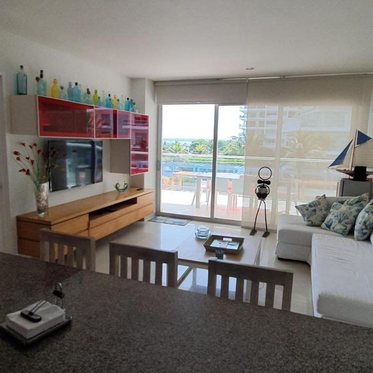 Apto con piscina y playa privada en Morros - La Boquilla - Two-Bedroom Apartment - 4