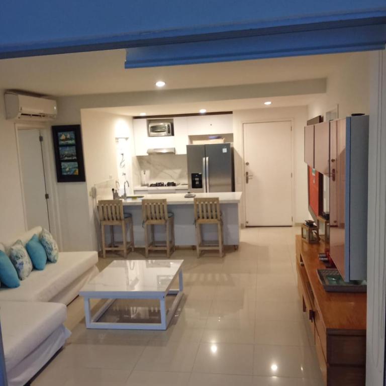 Apto con piscina y playa privada en Morros - La Boquilla - Two-Bedroom Apartment - 5