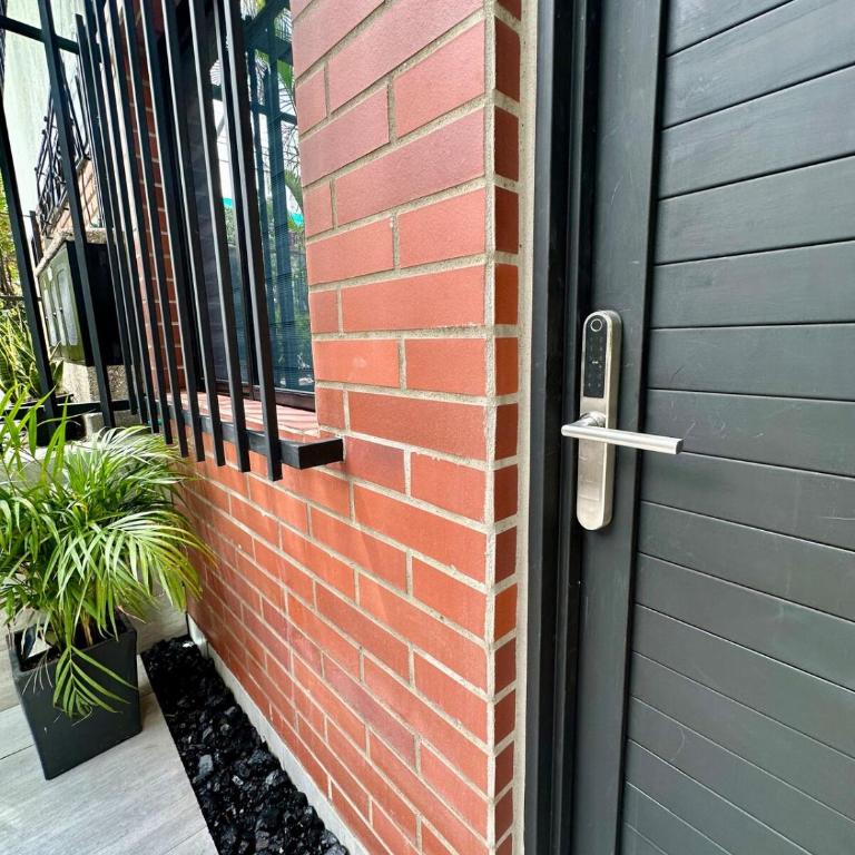Garden Studio Laureles - One-Bedroom Apartment - 2