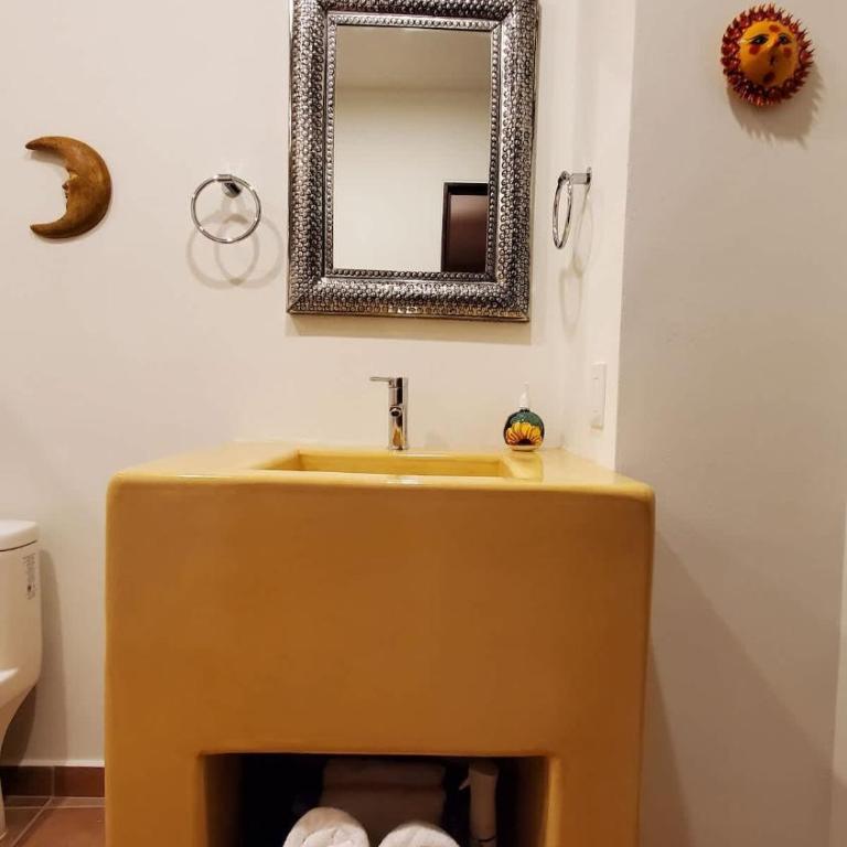 Miguel's Mirador, Top-Floor Ocean View Studio, Private Terrace and Hammock, Heated Saltwater Pool, Daily Housekeeping and Breathtaking Sunsets - One-Bedroom Apartment with Sea View and Balcony - 19