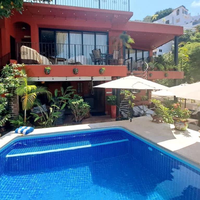 Miguel's Mirador, Top-Floor Ocean View Studio, Private Terrace and Hammock, Heated Saltwater Pool, Daily Housekeeping and Breathtaking Sunsets - One-Bedroom Apartment with Sea View and Balcony - 27