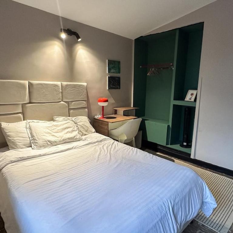 Casa Tuti Laureles - Three-Bedroom House - 32