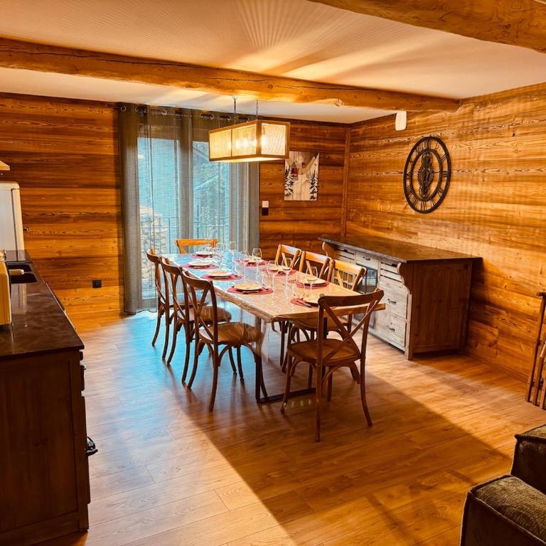 Cozy family home - Ski & shops within walking distance - One-Bedroom House - 5