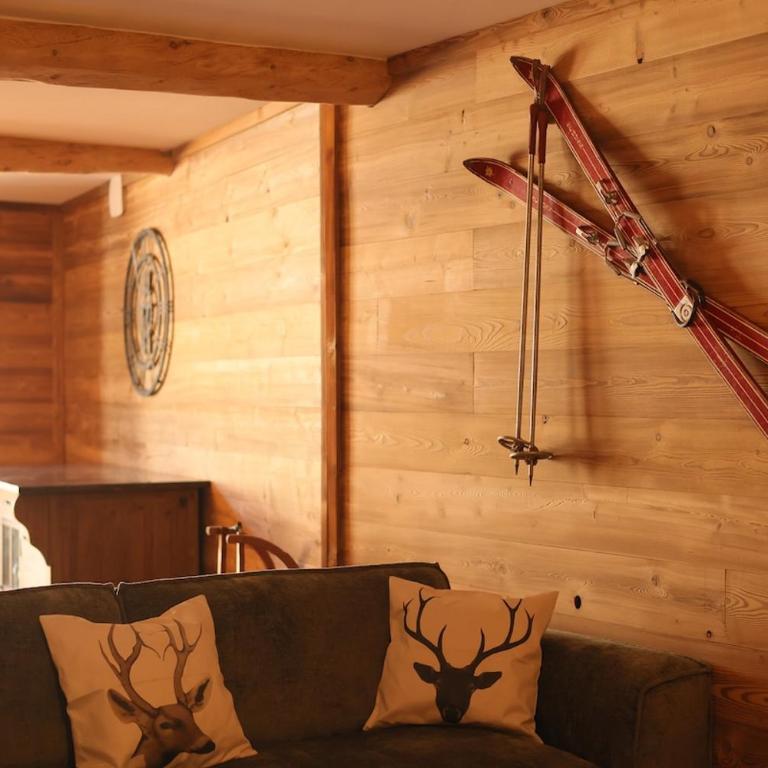 Cozy family home - Ski & shops within walking distance - One-Bedroom House - 19