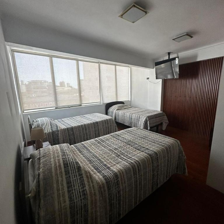 Éclat Hotel Boutique - Family Room with Private Bathroom - 2