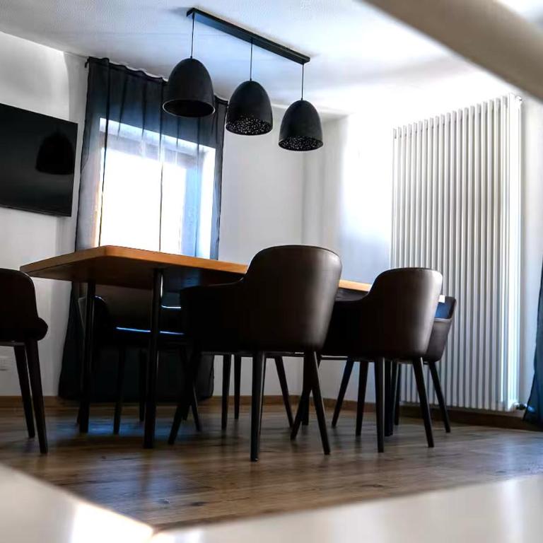 Grifone Dolomiti Residences - Appartamento Premium con 3 Camere da Letto e Balcone - 1