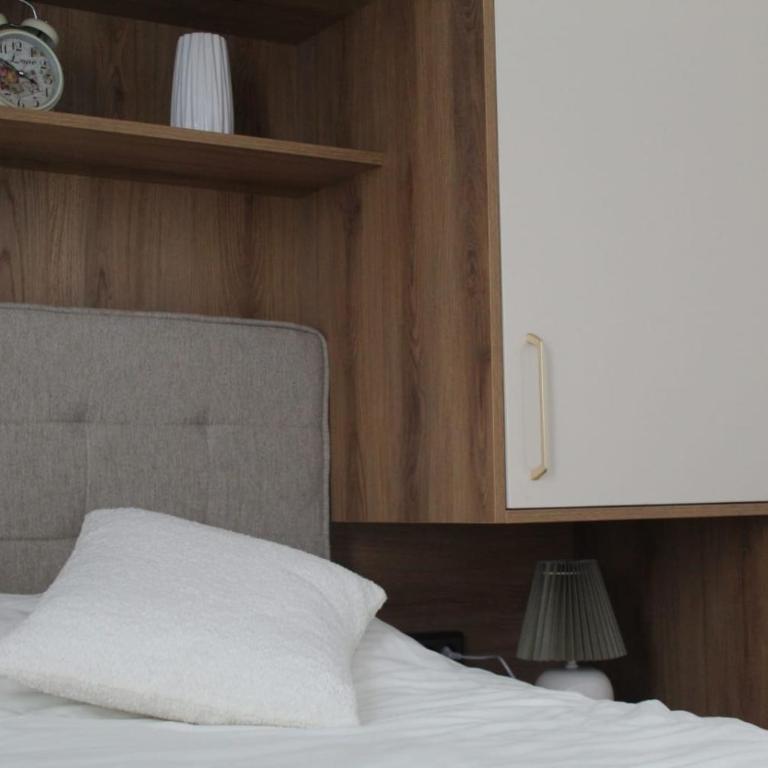 Winter Tale - One-Bedroom Apartment - 3