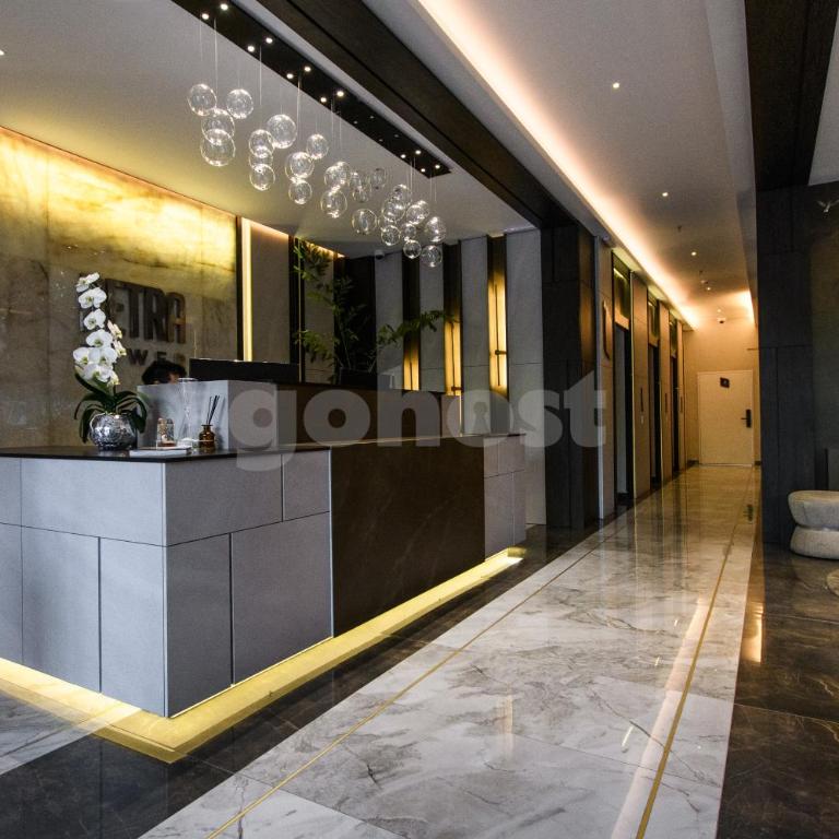 Petra Tower Luxury 2 BR Apt w Resto, Pool & Gym - Apartment - 43