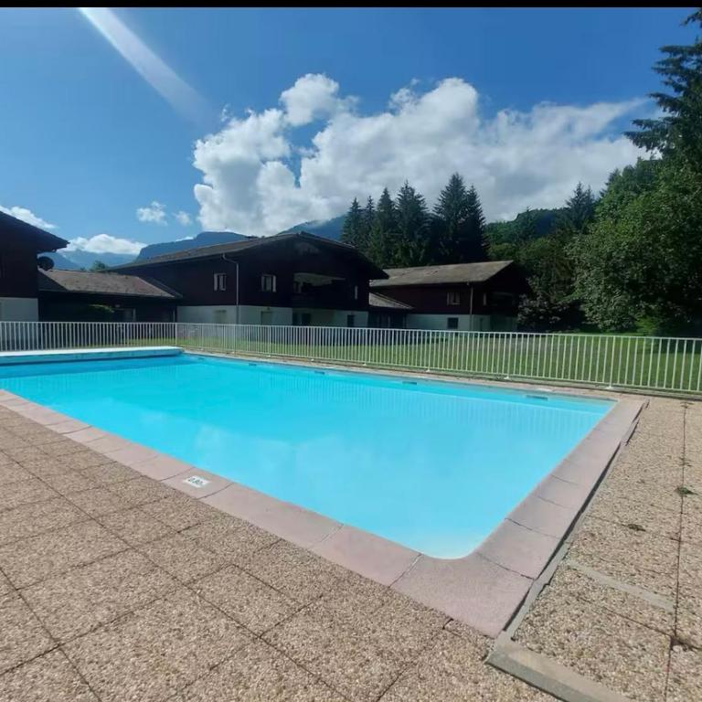 Studio confortable dans résidence avec piscine - One-Bedroom Apartment - 15