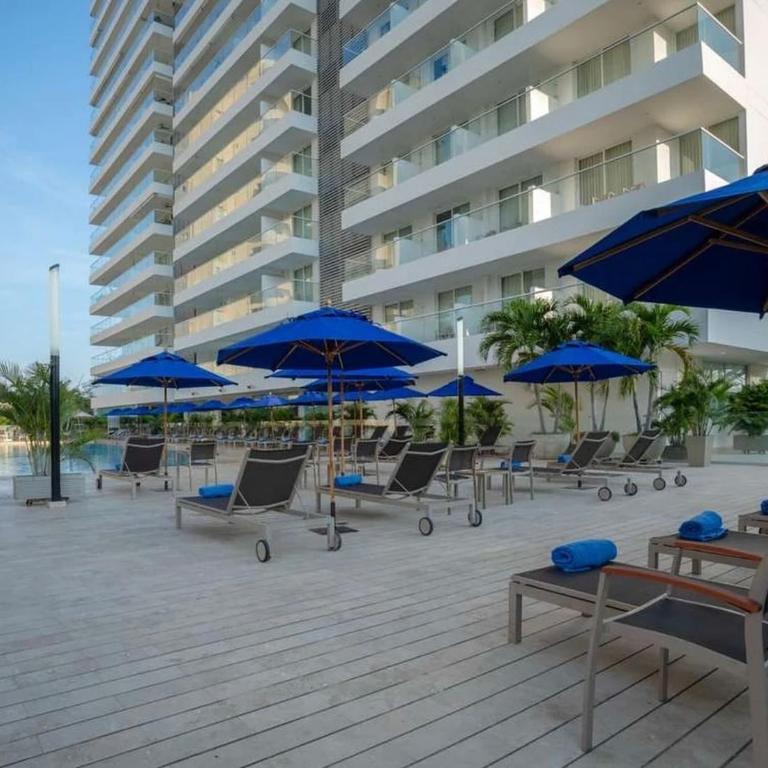 Apartaestudio con hotel y playa - One-Bedroom Apartment - 1