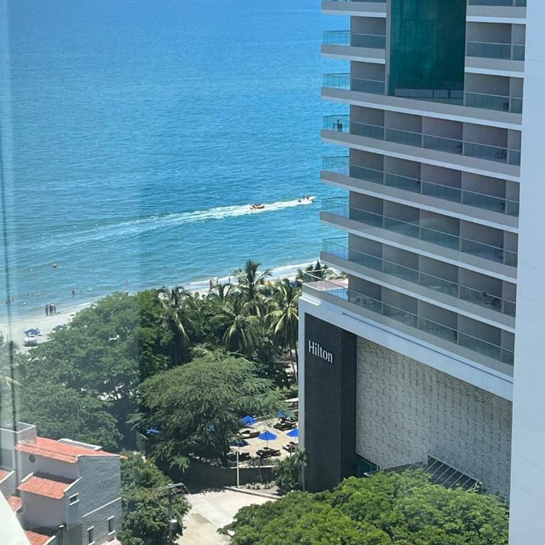 Apartaestudio con hotel y playa - One-Bedroom Apartment - 18