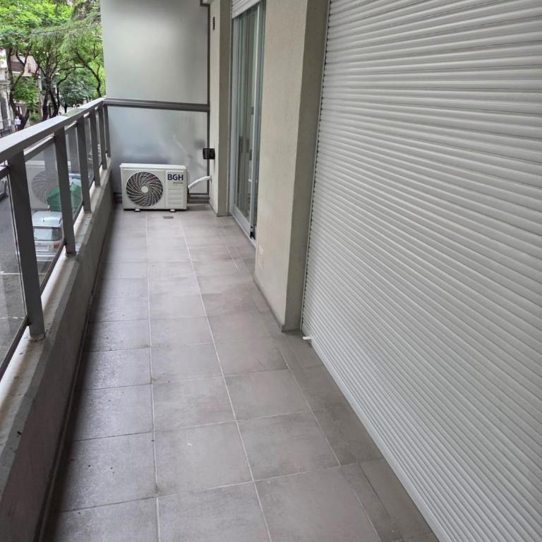 NUEVO, Bellisimo, Calidad, Confort, a metros del Rio con opcion Cochera - Apartamento de 1 dormitorio - 25
