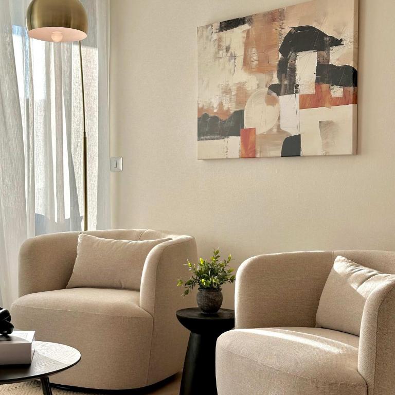 Exclusivo y moderno con A C y estacionamiento - Apartment - 4