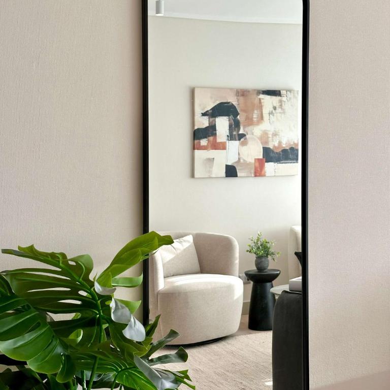 Exclusivo y moderno con A C y estacionamiento - Apartment - 24