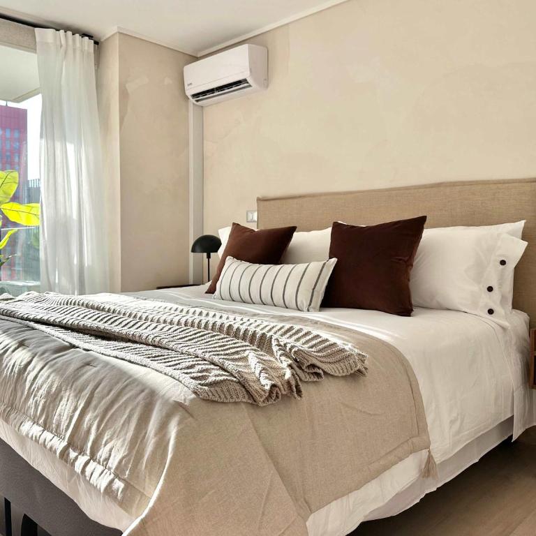 Exclusivo y moderno con A C y estacionamiento - Apartment - 10
