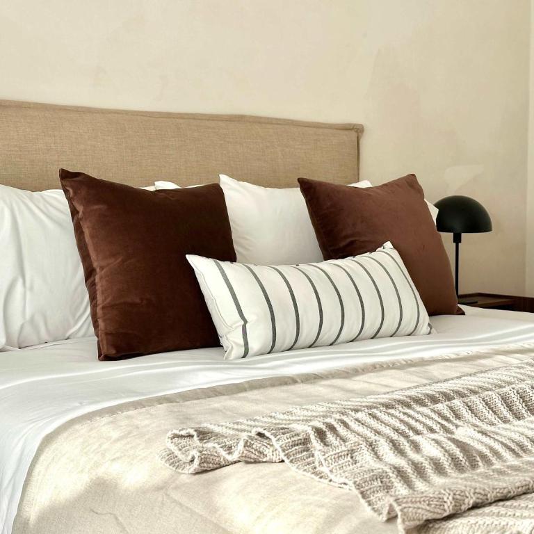 Exclusivo y moderno con A C y estacionamiento - Apartment - 11