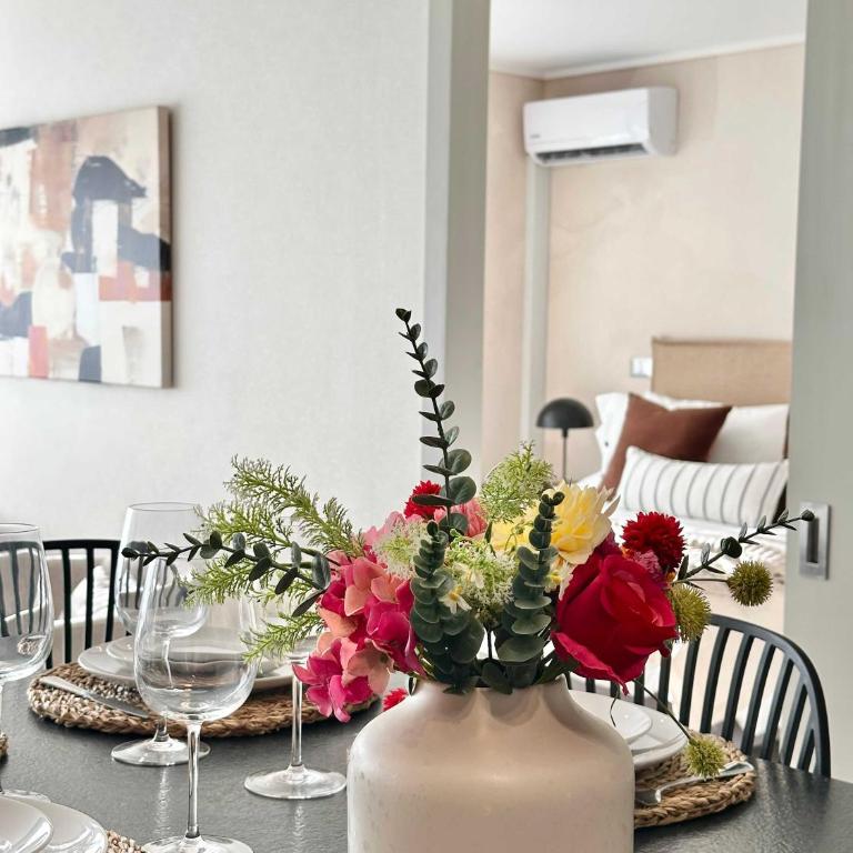 Exclusivo y moderno con A C y estacionamiento - Apartment - 28