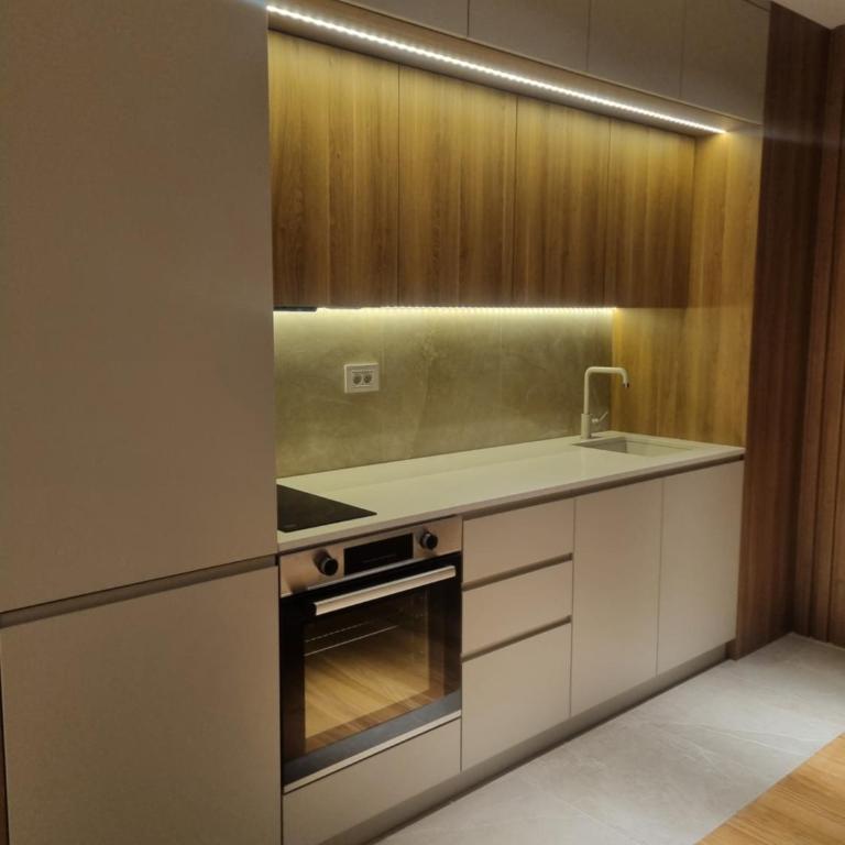 Royal Garden Luxury Spa Apartment with Sauna and Jacuzzi - Apartman sa 2 Spavaće Sobe - 4