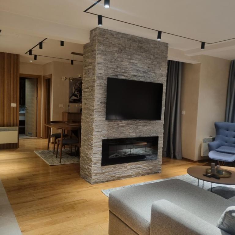 Royal Garden Luxury Spa Apartment with Sauna and Jacuzzi - Apartman sa 2 Spavaće Sobe - 5