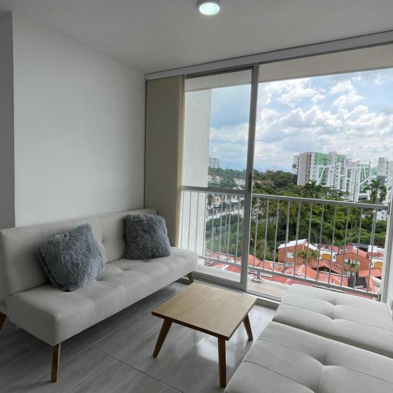 Apartamento céntrico con encanto en Armenia - Apartamento de 3 dormitorios - 14