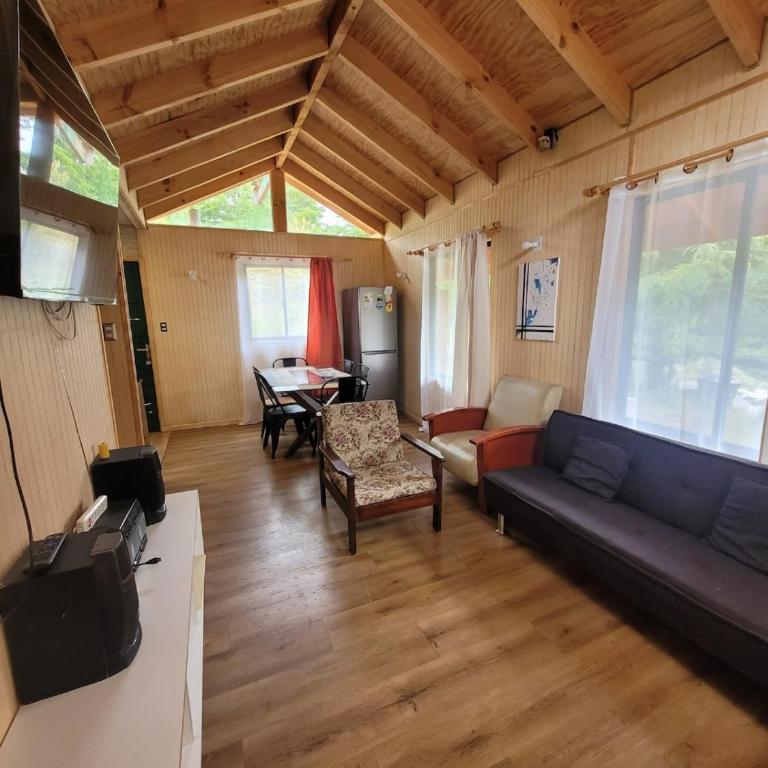 Cabaña en Caburgua Parcela Ibarra - Three-Bedroom House - 1
