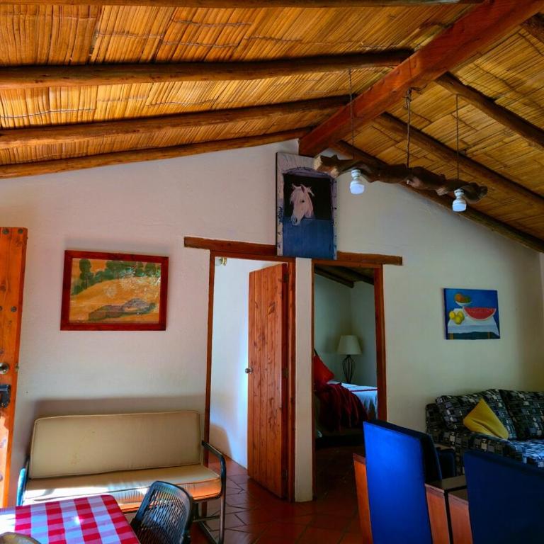 La casa de los abuelos - Two-Bedroom House - 11