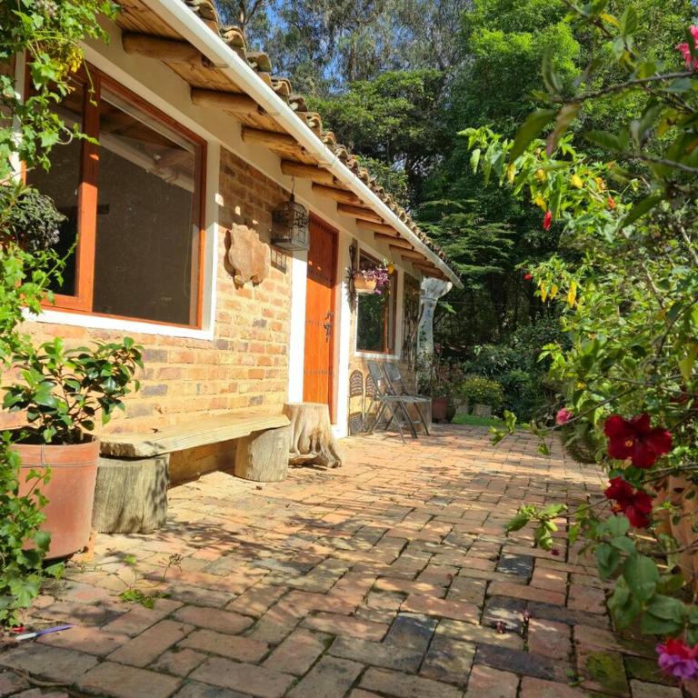La casa de los abuelos - Two-Bedroom House - 13