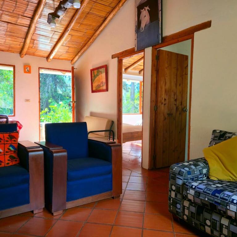 La casa de los abuelos - Two-Bedroom House - 24