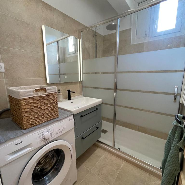 2 bedrooms appartment with free parking - Studio 2 Chambres - 12