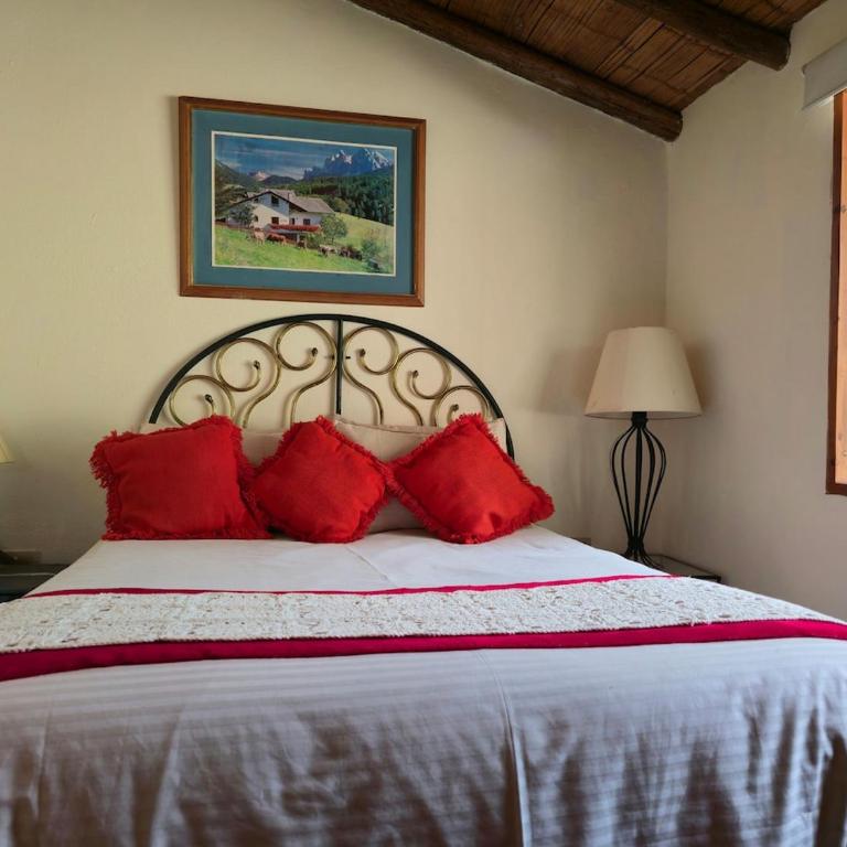 La casa de los abuelos - Two-Bedroom House - 22