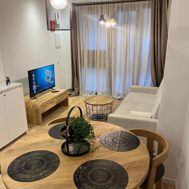 Apartamento acogedor frente a Plaza del Cedro - One-Bedroom Apartment - 2