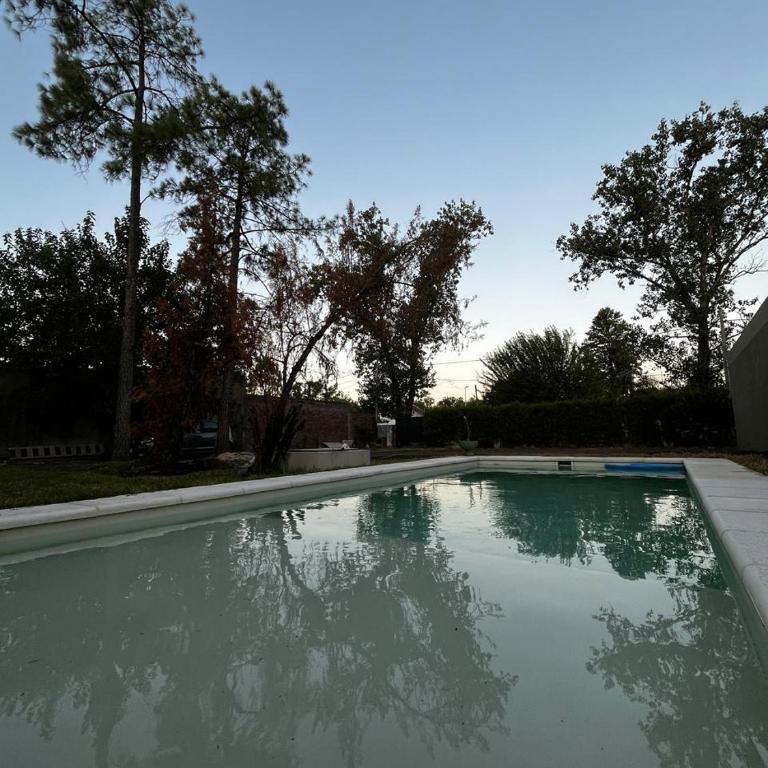Casa con pileta Funes - Casa con 1 dormitorio - 2