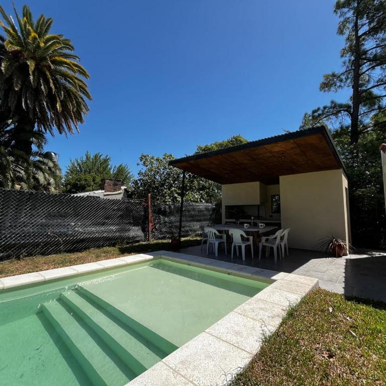 Casa con pileta Funes - Casa con 1 dormitorio - 1