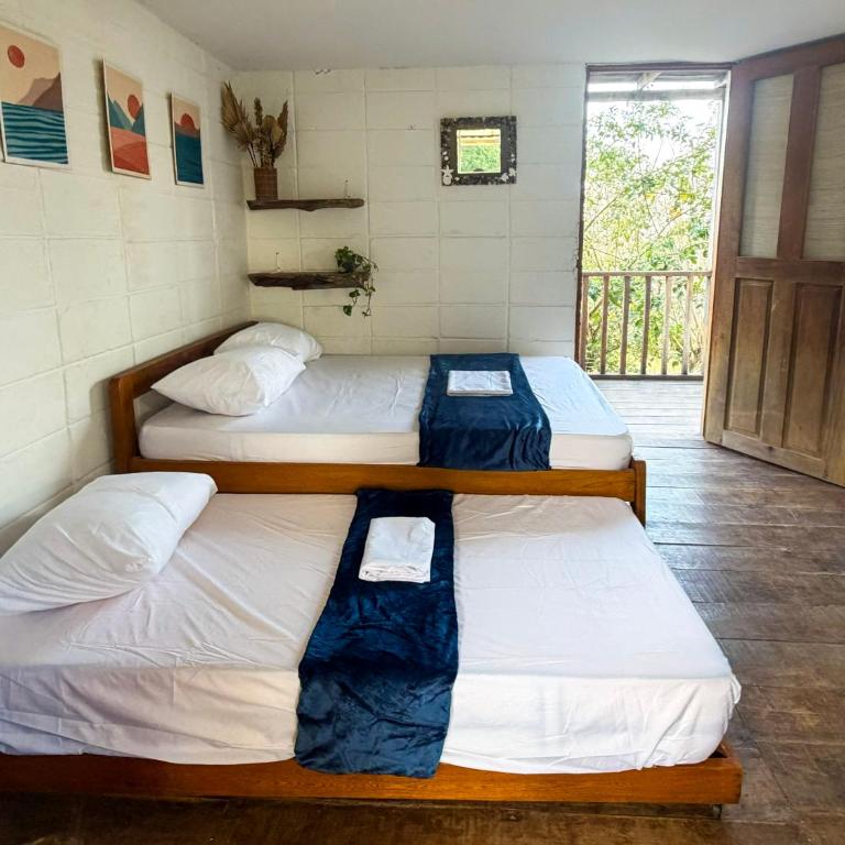 PALOMAR Ecohouse - Habitación Cuádruple Clásica - 6